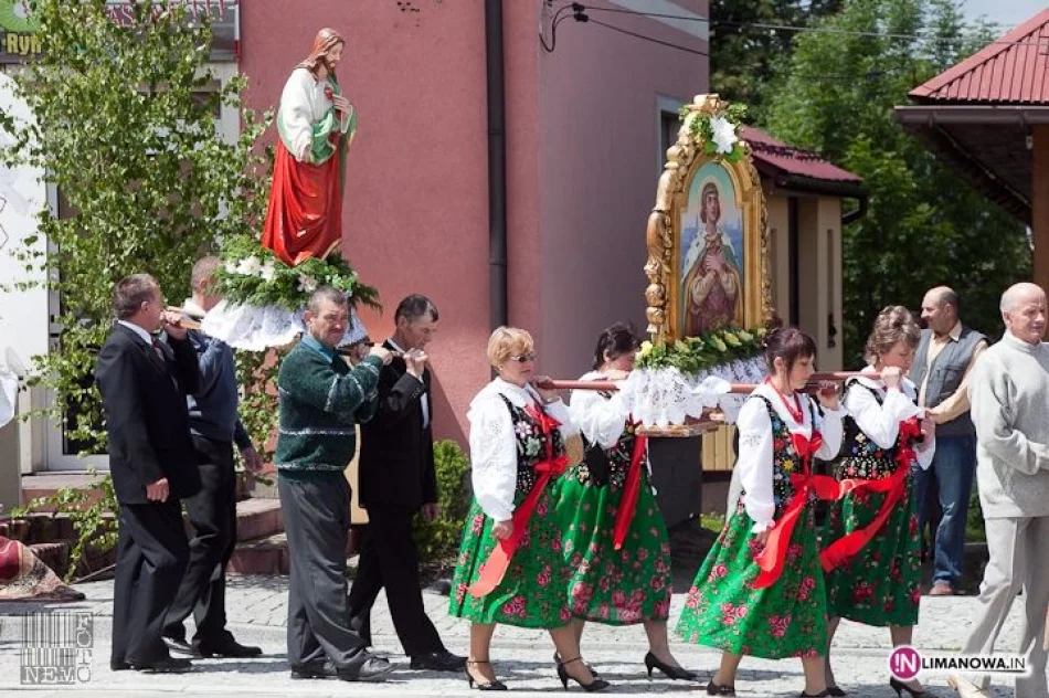 Procesja Bożego Ciała w Tymbarku - zdjęcie 14
