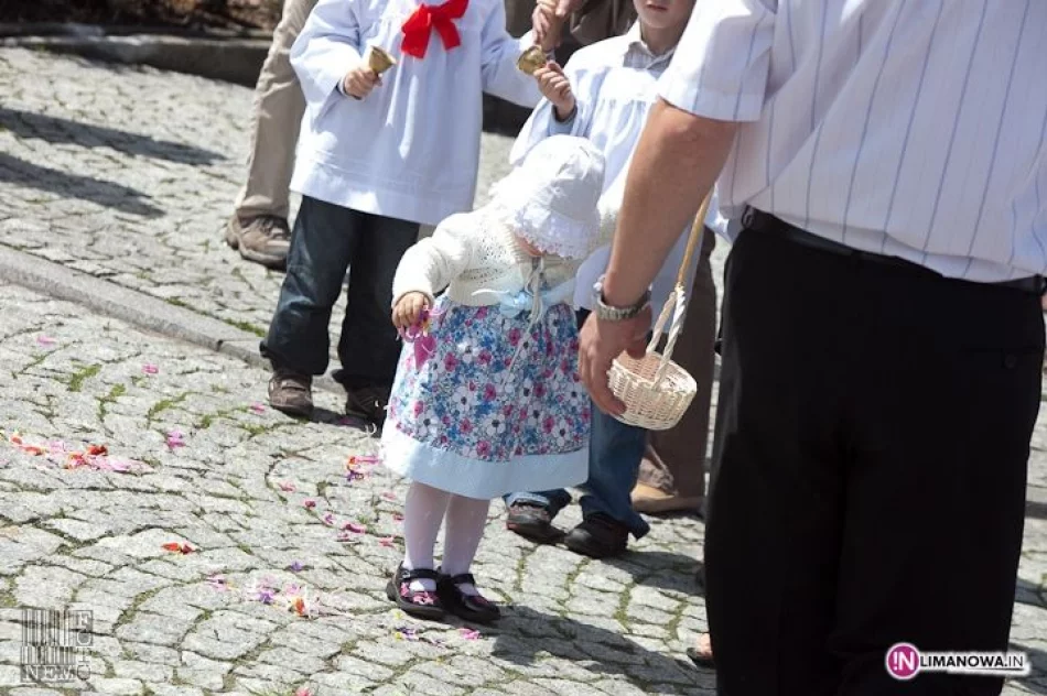 Procesja Bożego Ciała w Tymbarku - zdjęcie 18