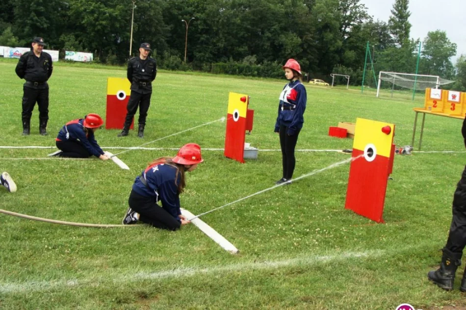 Jubileuszowe zmagania młodzieżowych drużyn pożarniczyh - zdjęcie 3