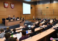 Niejednogłośne absolutorium dla marszałka - zdjęcie główne