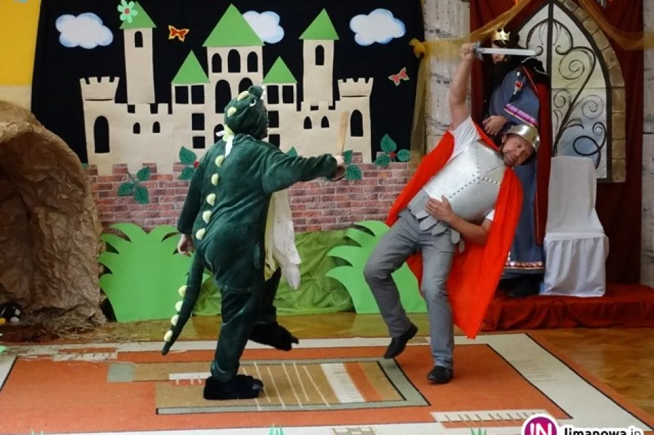 Teatralne występy rodziców - zdjęcie 4