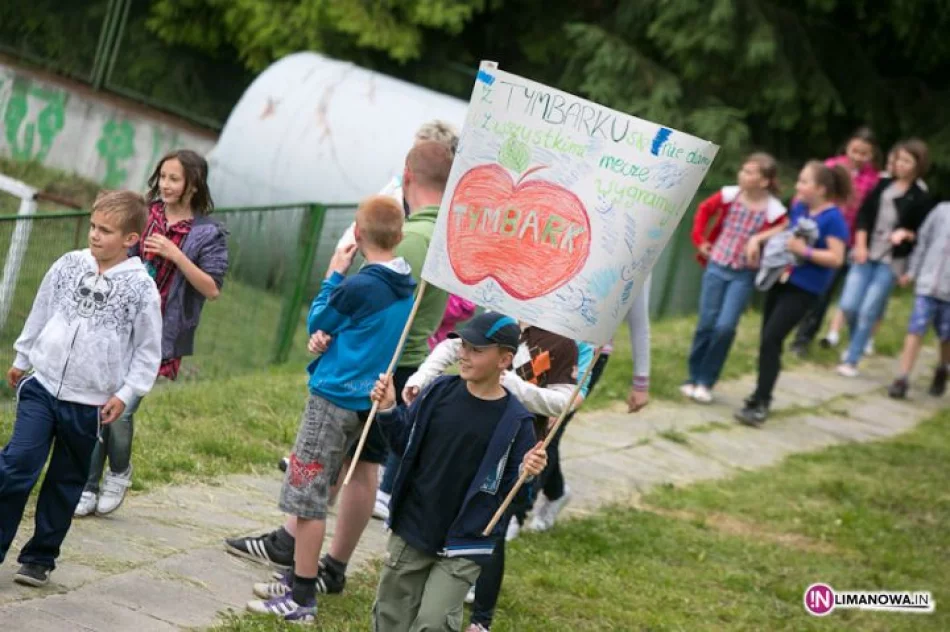 Z podwórka na stadion o Puchar Tymbarku - zdjęcie 10