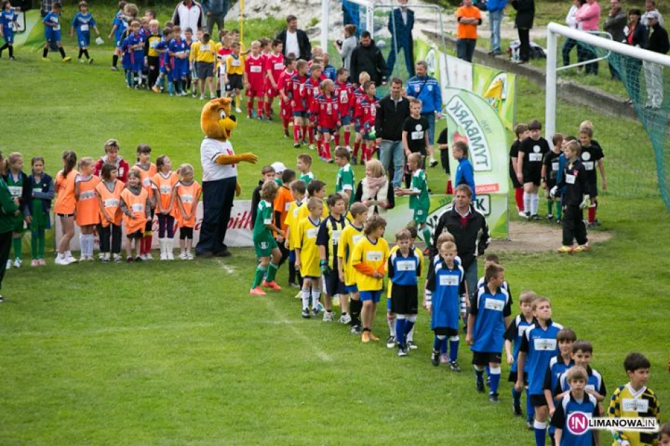Z podwórka na stadion o Puchar Tymbarku - zdjęcie 19