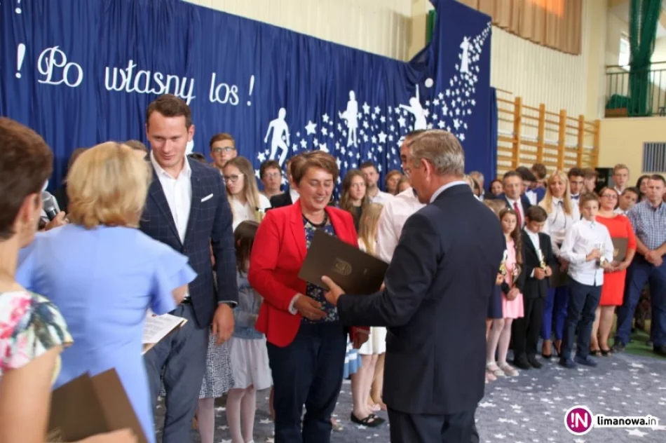 Osiągnięcia, nauka i praca uczniów została wyróżniona podczas specjalnej gali - zdjęcie 4