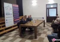 Garstka wyborców na spotkaniu z parlamentarzystami PiS - zdjęcie główne