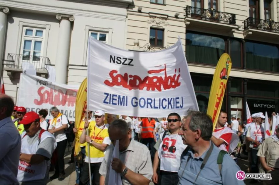 Gorliczanie na pikiecie pod Pałacem Prezydenckim - 24 maj - zdjęcie 9