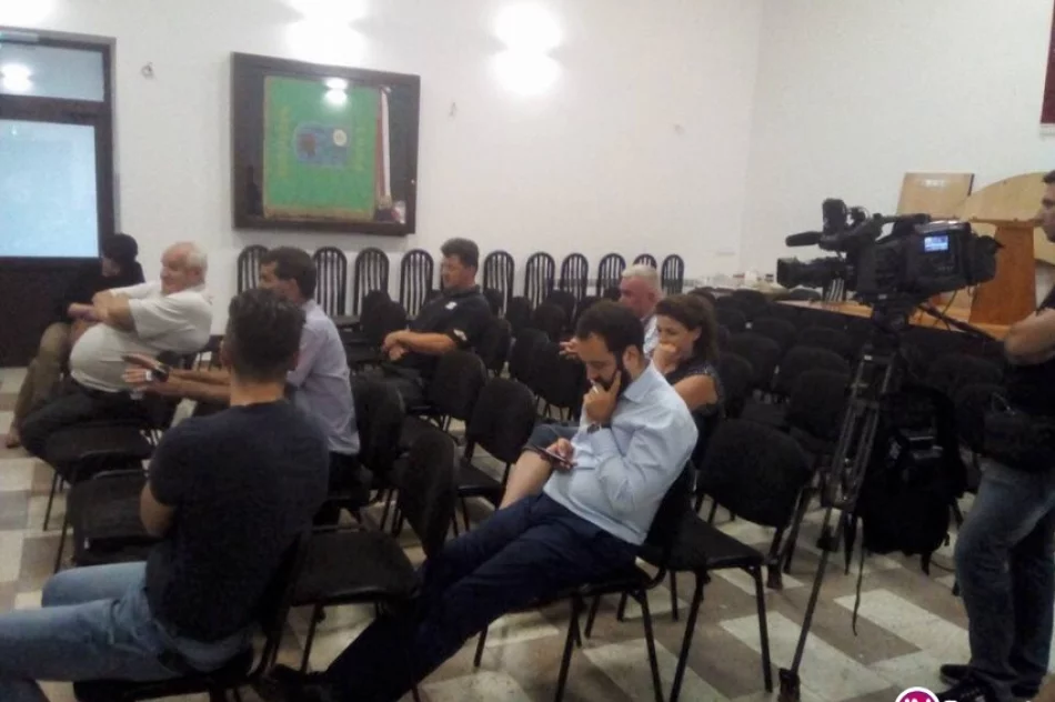 Garstka wyborców na spotkaniu z parlamentarzystami PiS - zdjęcie 2