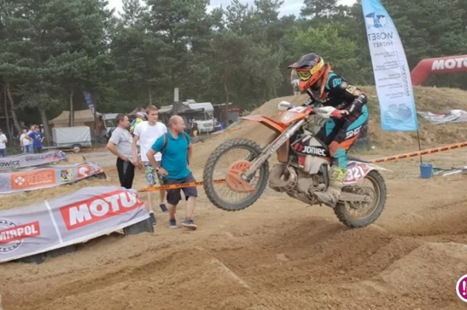 Emil zwycięża w dwóch rundach Mistrzostw Polski Super Enduro - zdjęcie 2