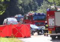 Zderzenie aut: nie żyje 76-latek, trzy inne osoby w szpitalu. Jeden z kierowców pod wpływem alkoholu - zdjęcie główne