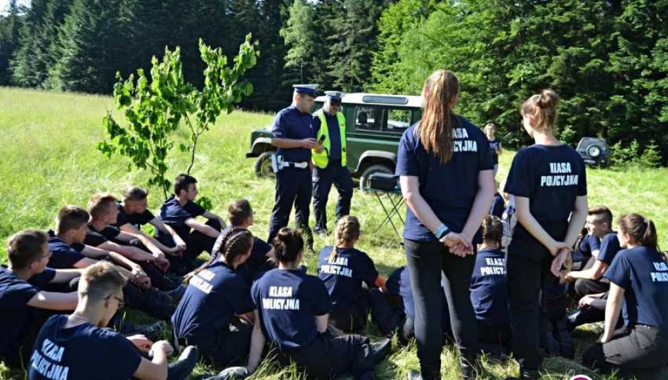 O pracy w policji z uczniami klas mundurowych - zdjęcie 1