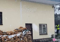 Policja odzyskała skradziony samochód należący do miasta - był porzucony w lesie - zdjęcie główne