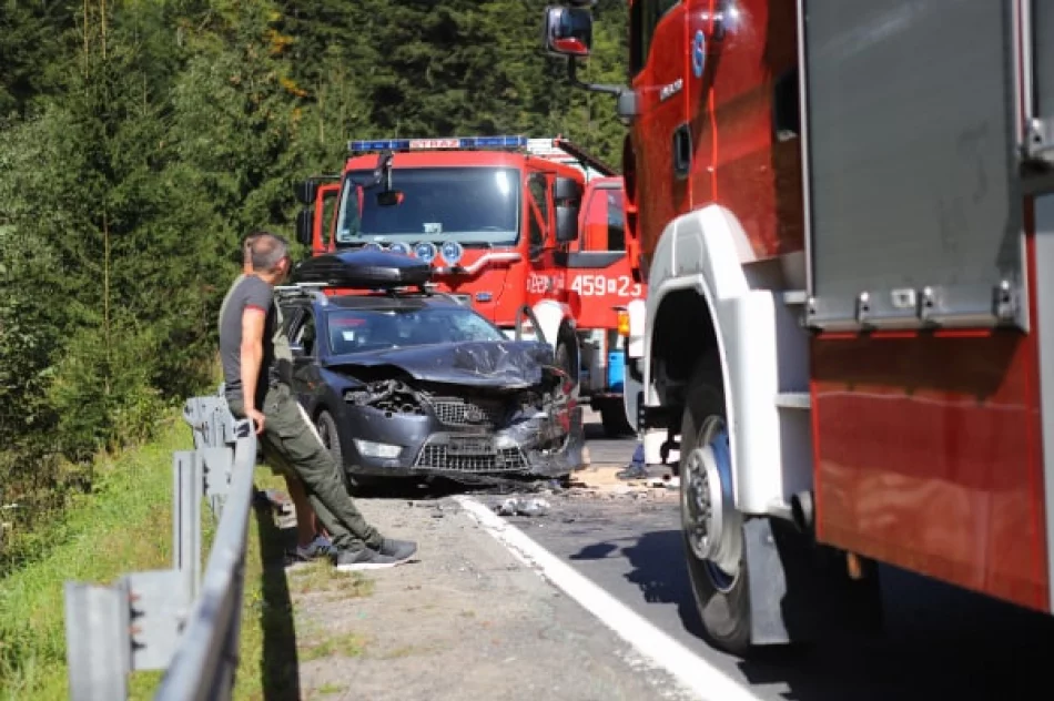 Zderzenie aut: nie żyje 76-latek, trzy inne osoby w szpitalu. Jeden z kierowców pod wpływem alkoholu - zdjęcie 3