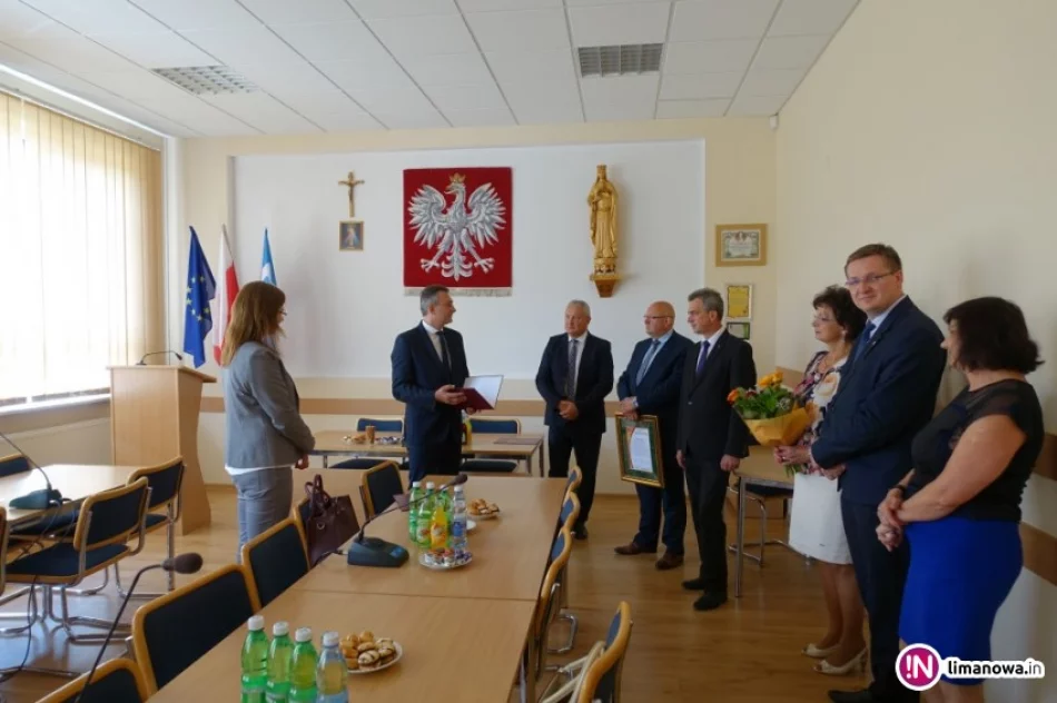 Piotr Stach urzęduje już w fotelu wójta - zdjęcie 2