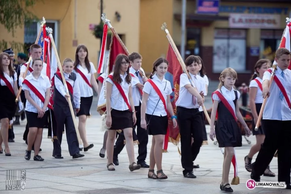 Obchody 3 maja 2012  w Tymbarku - zdjęcie 7