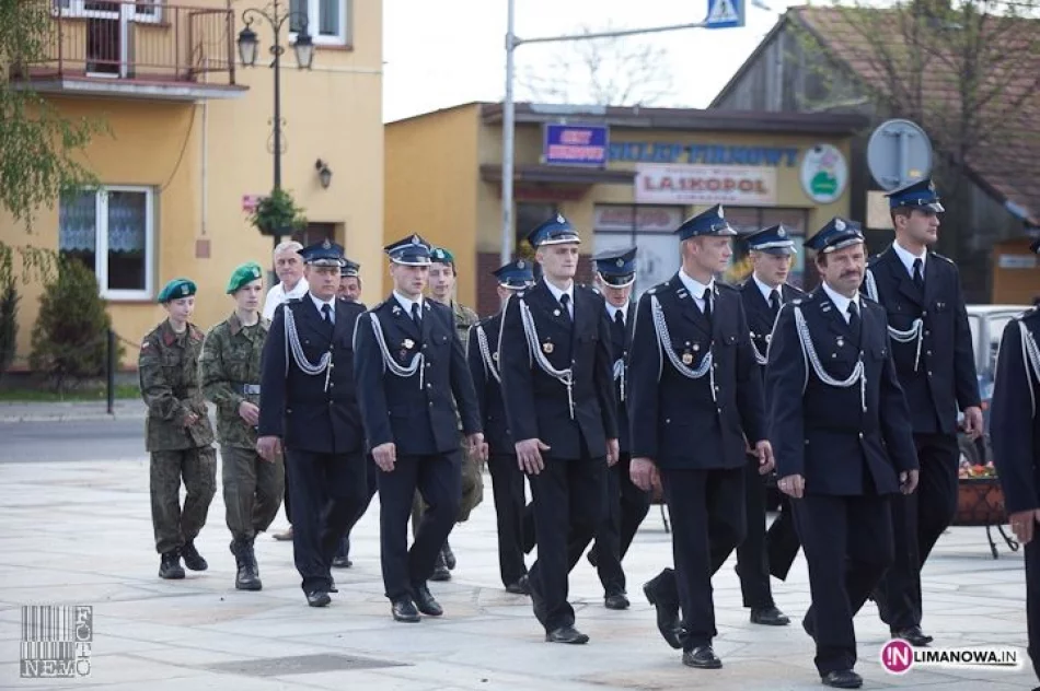 Obchody 3 maja 2012  w Tymbarku - zdjęcie 13