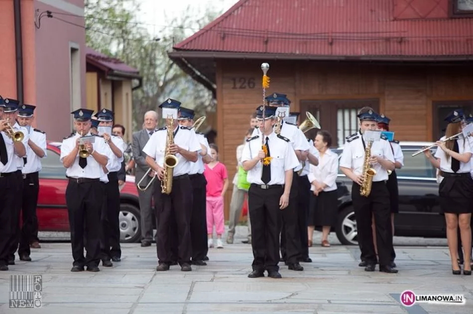 Obchody 3 maja 2012  w Tymbarku - zdjęcie 14