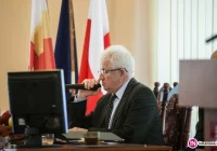 Jest ogłoszenie konkursu i skład komisji. Dyrektor konkurencji będzie miał wpływ na wybór - zdjęcie główne