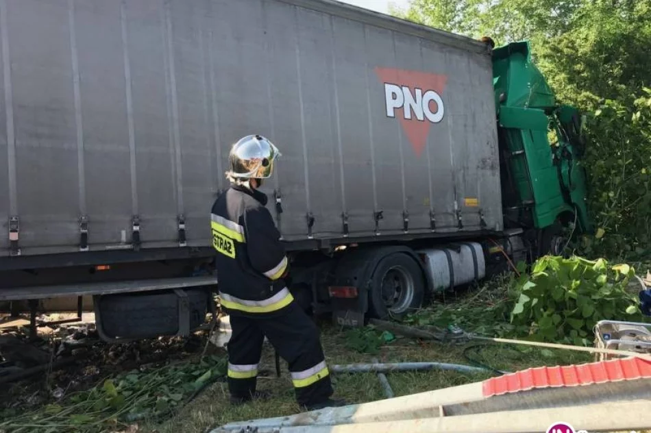 Śmiertelny wypadek na 'krajówce' pomiędzy Limanową a Nowym Sączem - zdjęcie 4