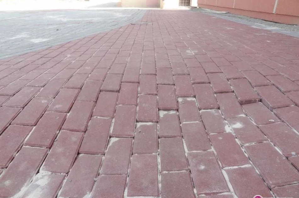 Nowe otoczenie nowej hali sportowej - zdjęcie 19