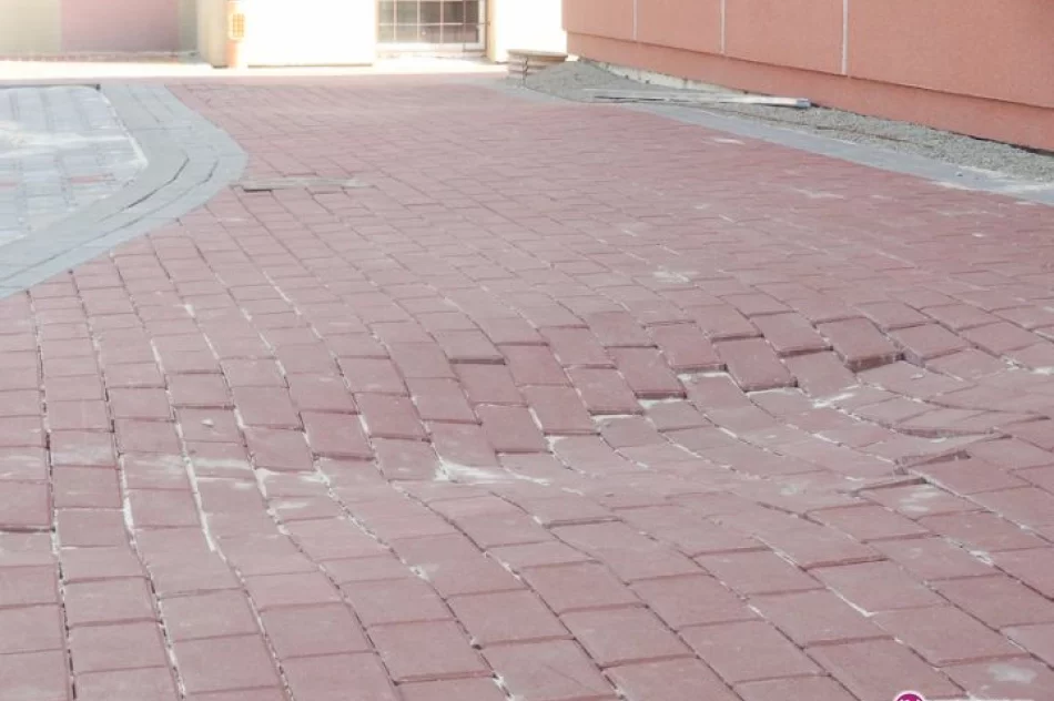 Nowe otoczenie nowej hali sportowej - zdjęcie 20