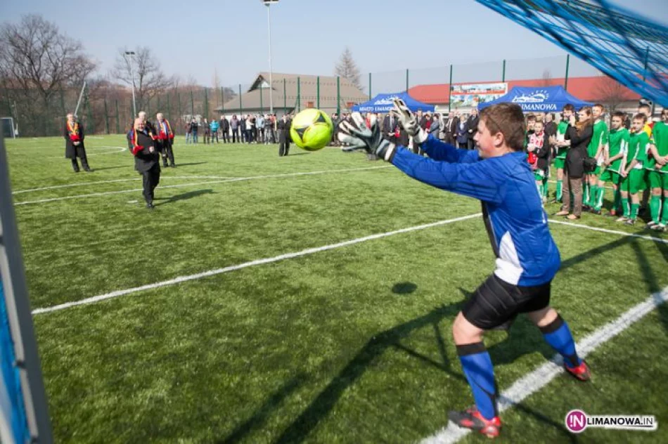 Limanowa wreszcie ma Orlika! - zdjęcie 6