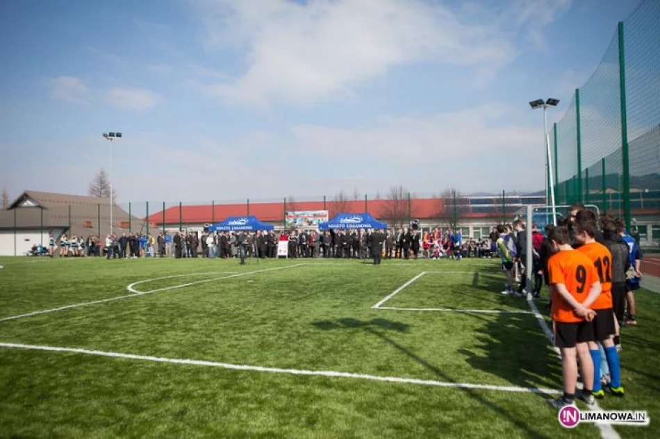 Limanowa wreszcie ma Orlika! - zdjęcie 11