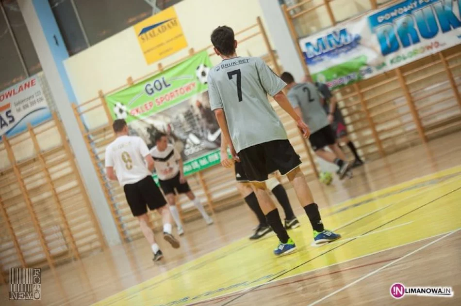 Turniej Charytatywny "Zagraj z nami dla Julki" - zdjęcie 4