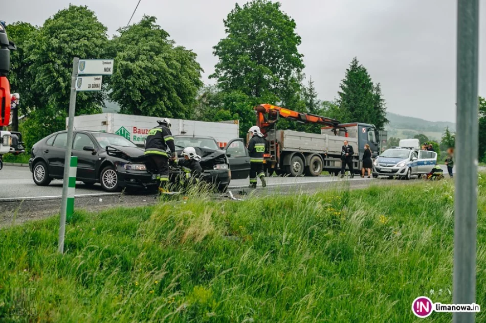 31-latka nie ustąpiła pierwszeństwa, Seat zderzył się z Fiatem (wideo) - zdjęcie 3