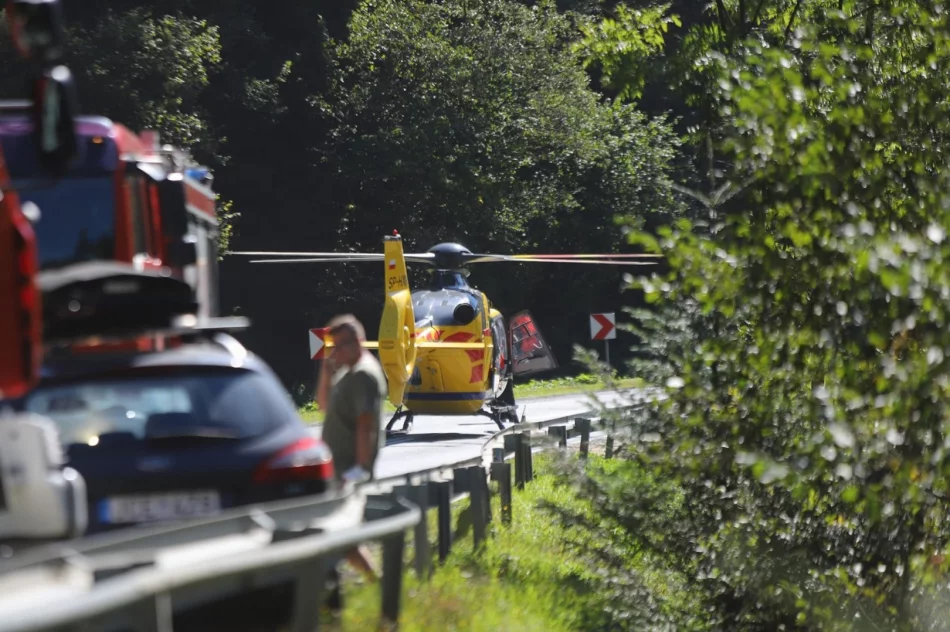 Zderzenie aut: nie żyje 76-latek, trzy inne osoby w szpitalu. Jeden z kierowców pod wpływem alkoholu - zdjęcie 5