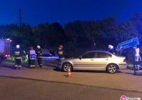 Volkswagen uderzył w BMW, a później dachował w przydrożnym rowie - zdjęcie główne