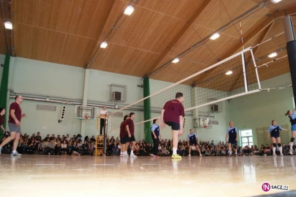 "Święta wojna" - I LO i II LO dla Tereski Kiklicy - zdjęcie 8