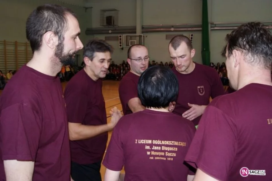 "Święta wojna" - I LO i II LO dla Tereski Kiklicy - zdjęcie 14