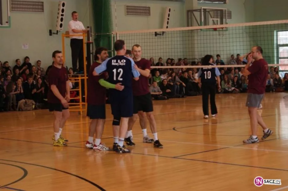 "Święta wojna" - I LO i II LO dla Tereski Kiklicy - zdjęcie 20