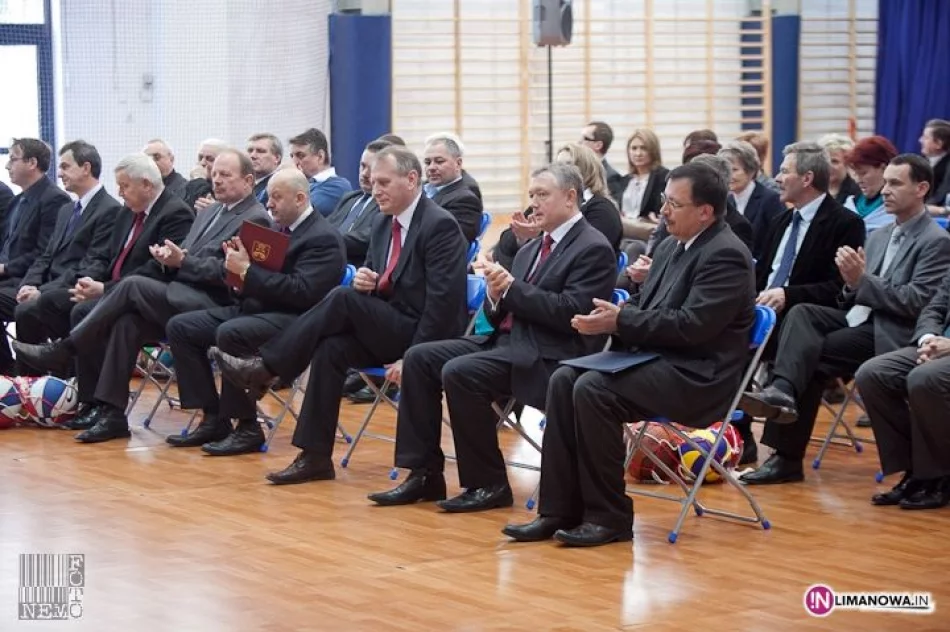 Otwarcie hali sportowej w ZS Nr 1 - zdjęcie 13