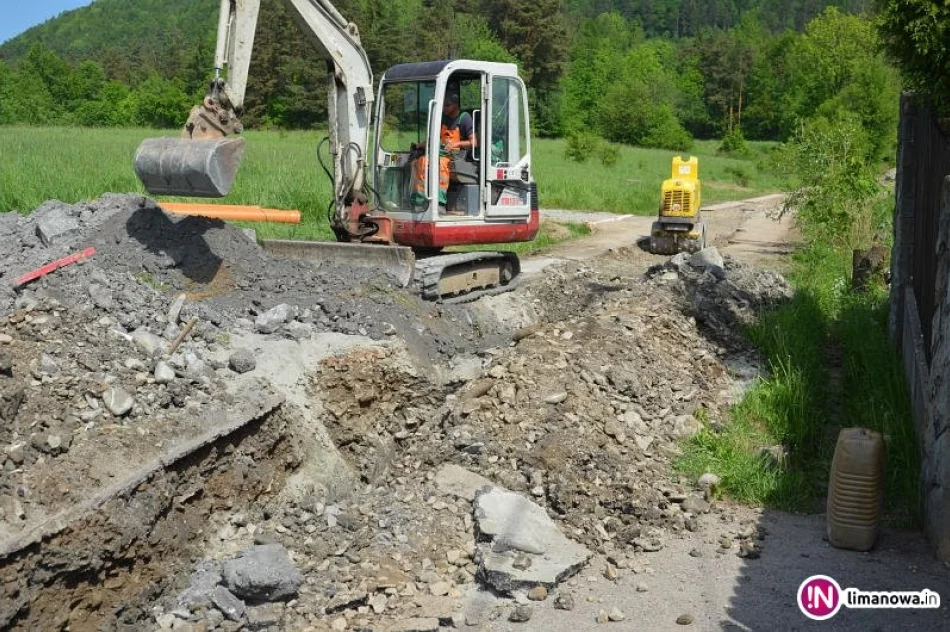 Miasto rozwija sieć kanalizacji - ponad 2 km za 870 tys. zł - zdjęcie 2