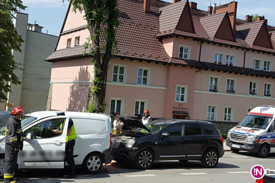 Zderzenie czterech pojazdów na DK 28 - zdjęcie 2