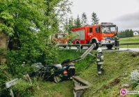 Zderzenie ciężarówki z Audi - jedna osoba w szpitalu (wideo) - zdjęcie główne