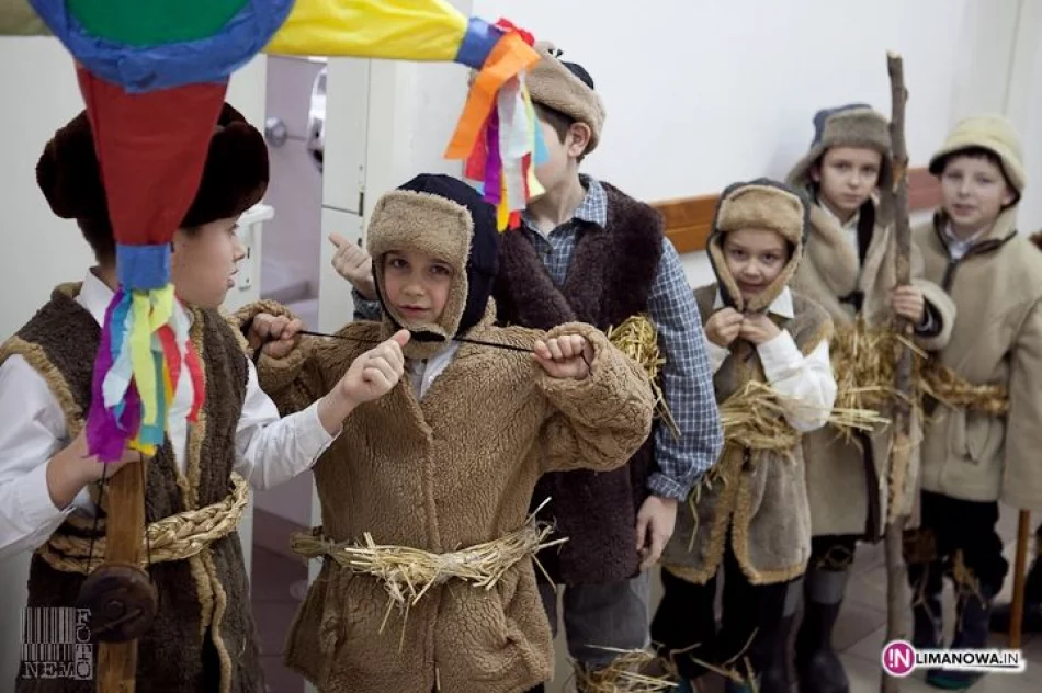 XVIII Przegląd Grup Kolędniczych Gminy Laskowa - zdjęcie 4