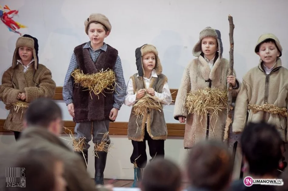 XVIII Przegląd Grup Kolędniczych Gminy Laskowa - zdjęcie 13