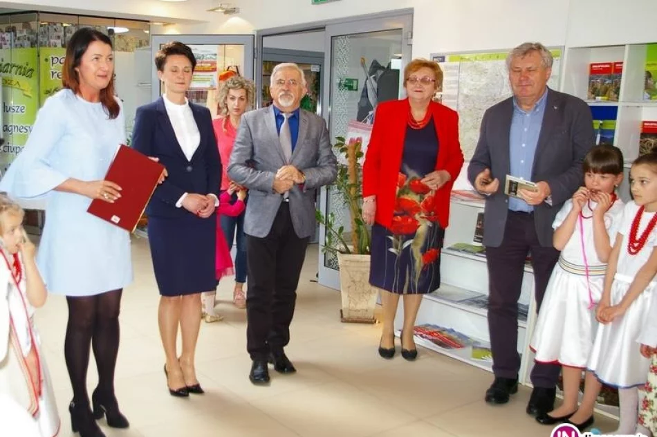 Można podziwiać efekty warsztatów dla dzieci i młodzieży „Czerwone korale” - zdjęcie 3