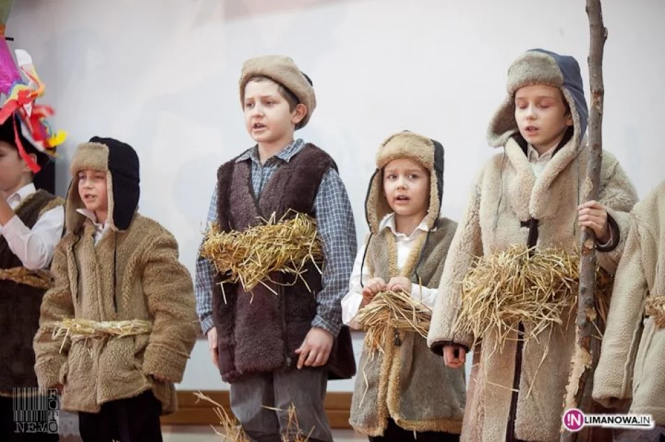 XVIII Przegląd Grup Kolędniczych Gminy Laskowa - zdjęcie 15