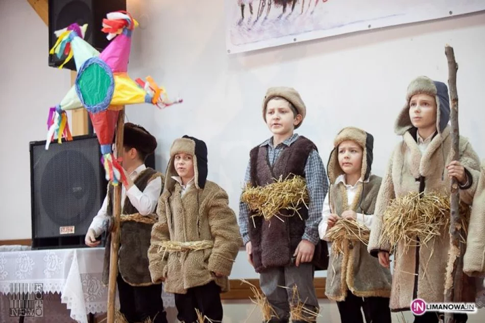 XVIII Przegląd Grup Kolędniczych Gminy Laskowa - zdjęcie 16