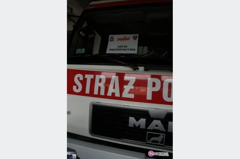 Akcja protestacyjna Straży Pożarnej w Gorlicach - zdjęcie 1