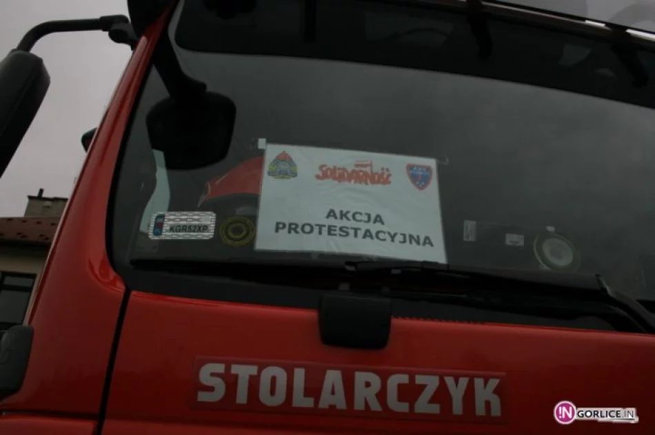 Akcja protestacyjna Straży Pożarnej w Gorlicach - zdjęcie 3