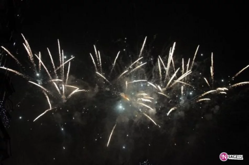 Tak witaliśmy 2012 rok na sądeckim Rynku - zdjęcie 19