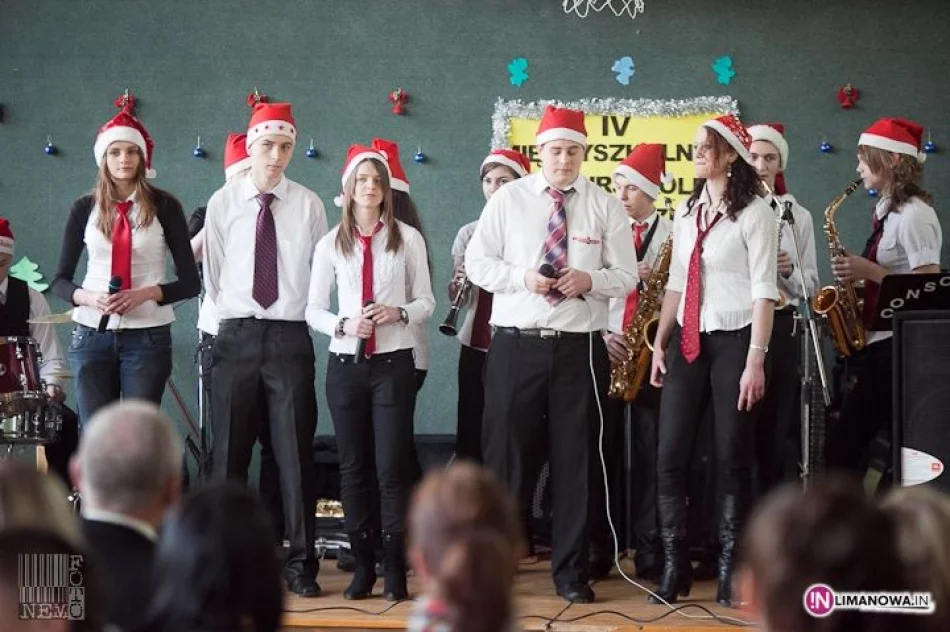 IV Międzyszkolny Konkurs Kolęd Obcojęzycznych - zdjęcie 14