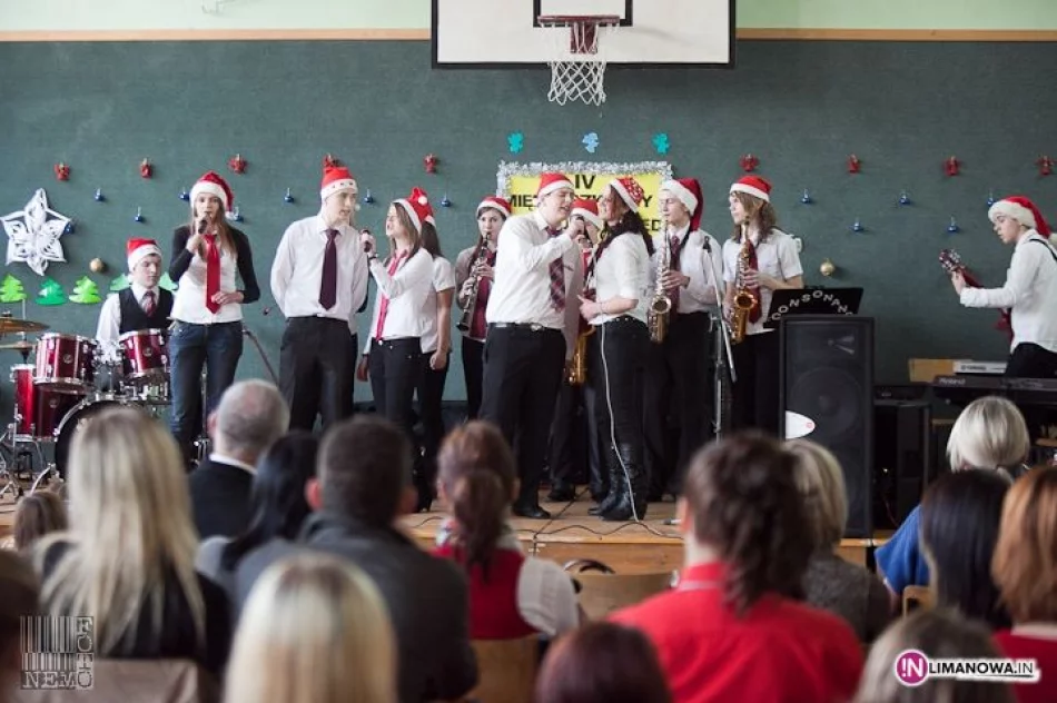 IV Międzyszkolny Konkurs Kolęd Obcojęzycznych - zdjęcie 19