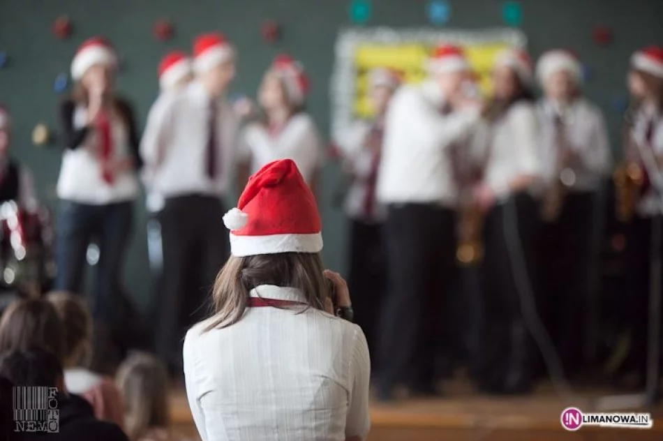 IV Międzyszkolny Konkurs Kolęd Obcojęzycznych - zdjęcie 20