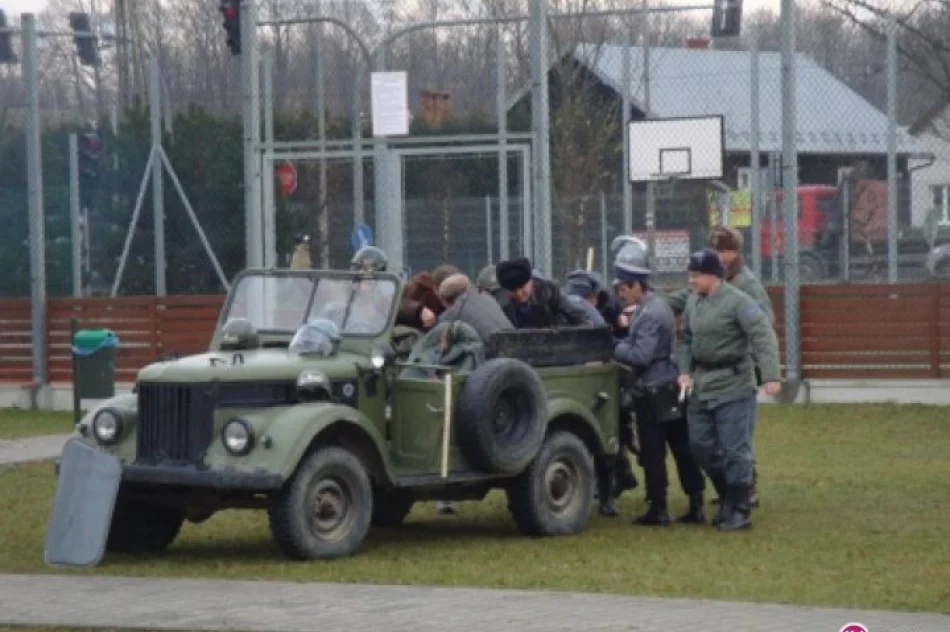 30. rocznica ogłoszenia stanu wojennego w Gimnazjum nr 5 - zdjęcie 11