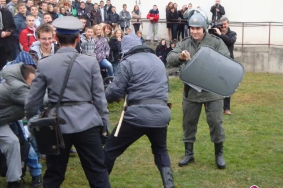30. rocznica ogłoszenia stanu wojennego w Gimnazjum nr 5 - zdjęcie 16